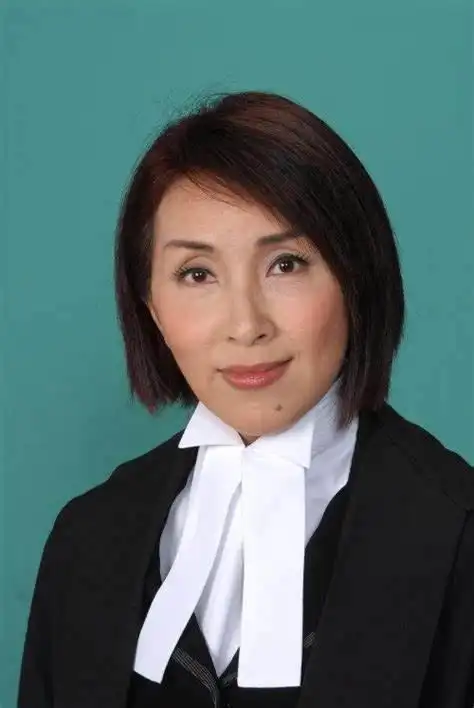 不舍!62岁tvb御用妈妈陈秀珠宣布离巢,告别四十多年的演艺生涯