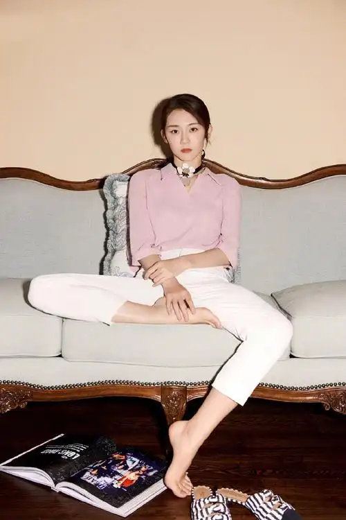 苗苗清新迷人时尚写真大片79