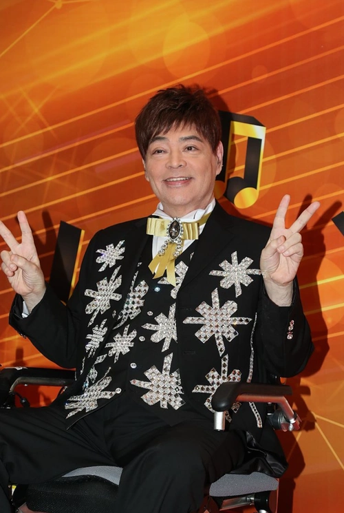 张伟文演唱会被延期影响收入坦言要靠歌酬做手术已两年没收入