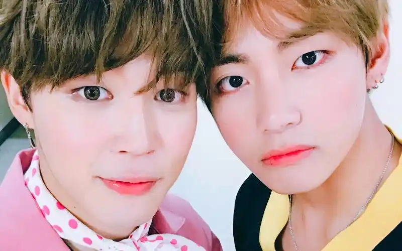 【防弹少年团/95line】两个小可爱唱的真好听,害羞什么呢(补圣诞节的)