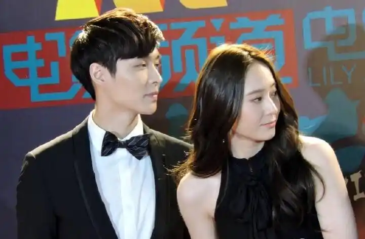 fx郑秀晶krystalexo张艺兴