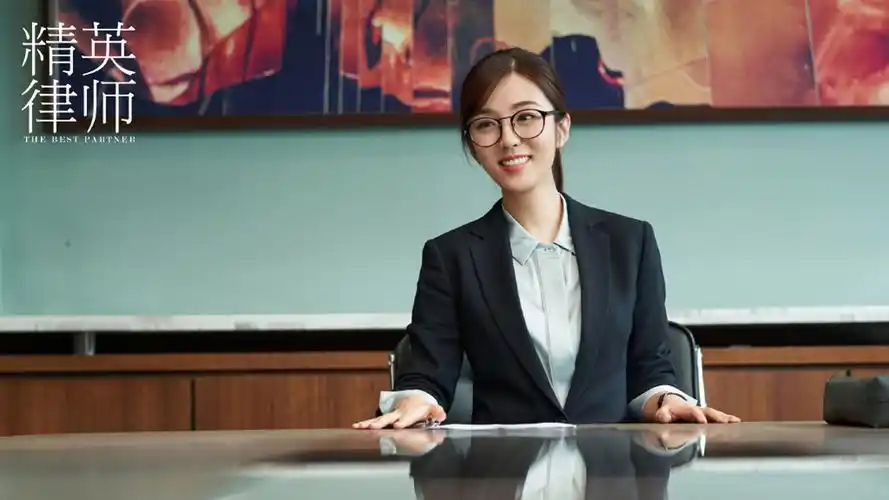《精英律师》海报剧照图片壁纸
