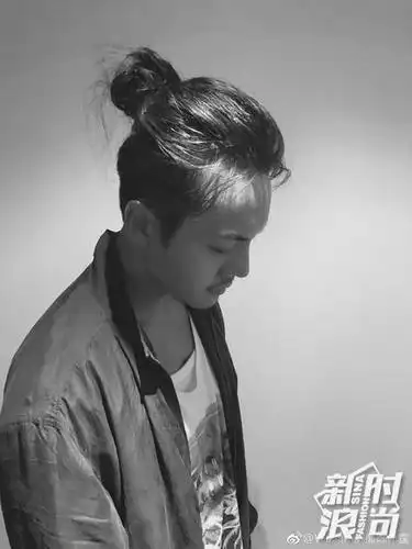 疯狂打call 陈伟霆的新发色我给满分|陈伟霆|奶奶