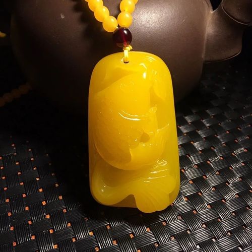 精品鸡油黄蜜蜡年年有鱼吊坠  寓意深远蜜蜡项链