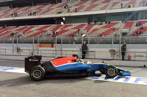 f1马诺车队发布全新的mrt05赛车