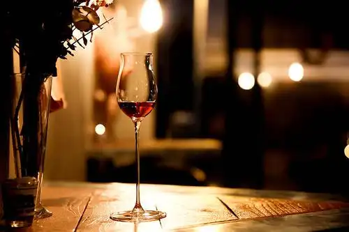 给好朋友讲一个喝酒的故事