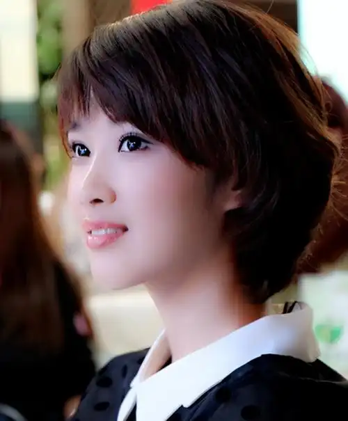 回顾奚望:30岁生日当天宣布离婚,比丈夫小9岁,最痛心的是母亲