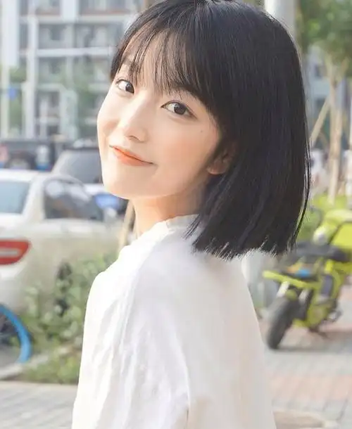 夏天别乱剪头发,2021年试试这5款流行短发,很清爽时髦