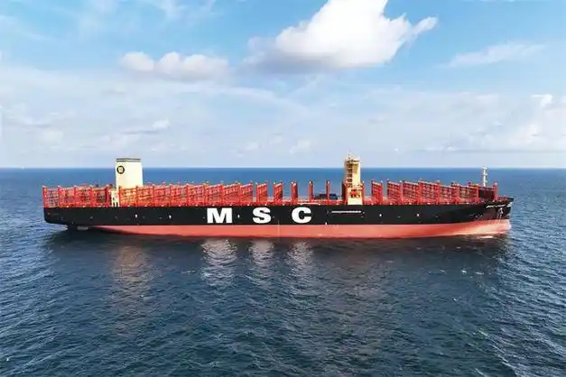 全球最大级别集装箱船地中海中国号在沪交付