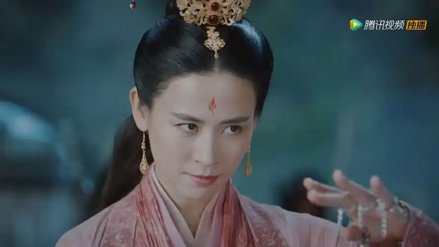 听雪楼:宣萱再次出演古装剧,一袭粉衣惊艳登场