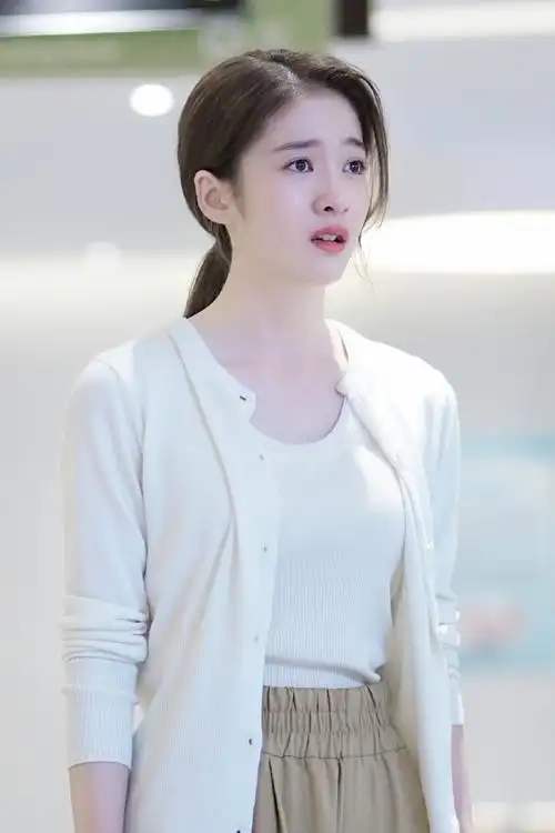 『泡沫之夏』尹夏沫♀张雪迎