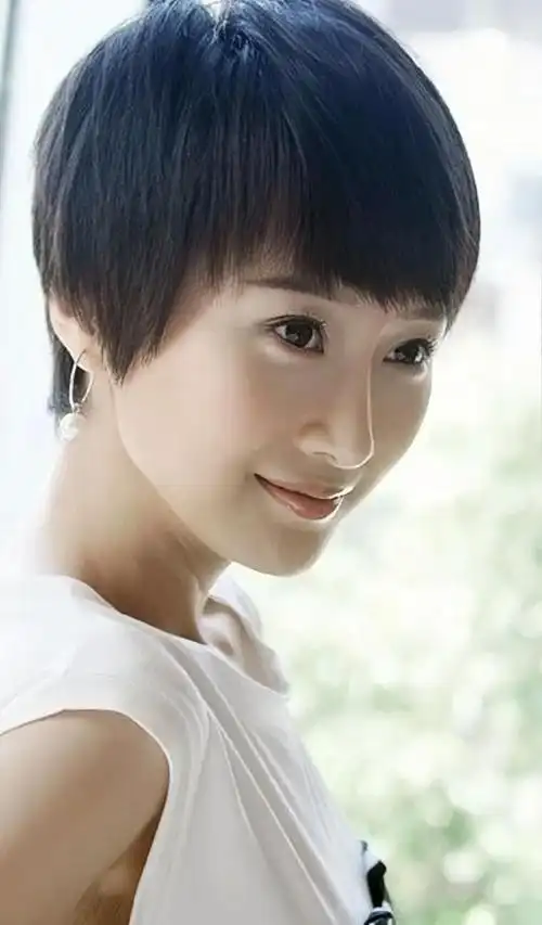 肖涵唯美清纯高清写真,楚楚动人!_高清图集_新浪网