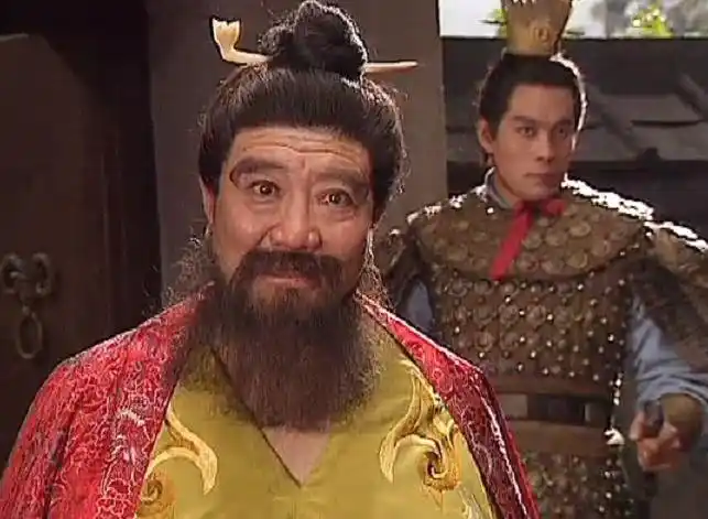 原创董卓临死前出现种种前兆老道人一字道破吕布真面目