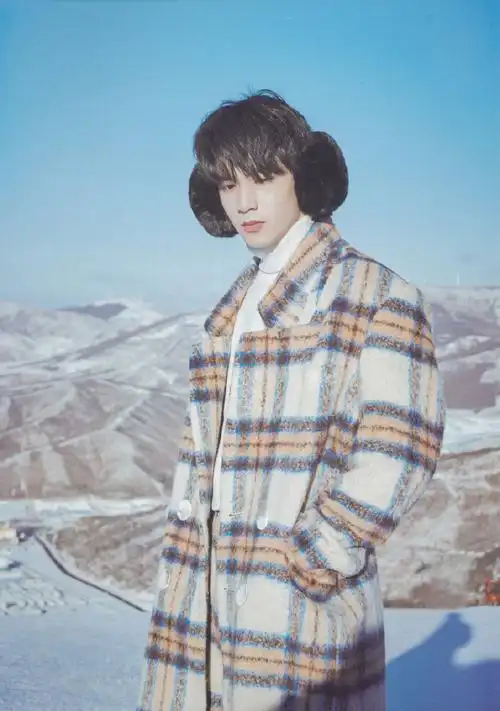 这两天大降温,看来冬天要来了,每到冬天都要回味一下刘耀文这套封神的