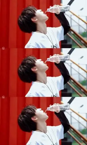 篮球学长王俊凯帅气上线来自校草的颜值暴击