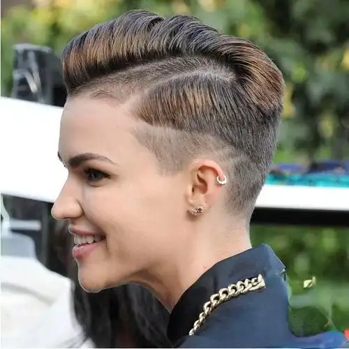 男人都不喜欢女人留这样的发型 蜂巢头,铲青头,超密鬓辫头,孖辫中