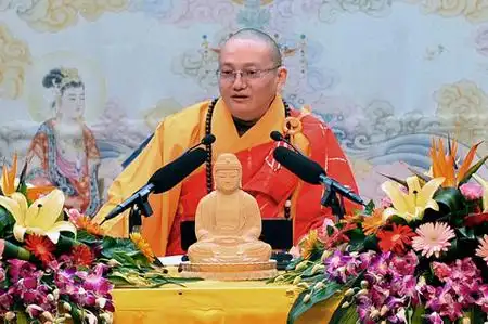 中佛协教务部主任宏度法师于普陀山宝陀讲寺作讲座