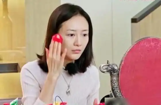 有一种"整容"叫王鸥卸妆,妆前是性感女神,卸妆后判若两人