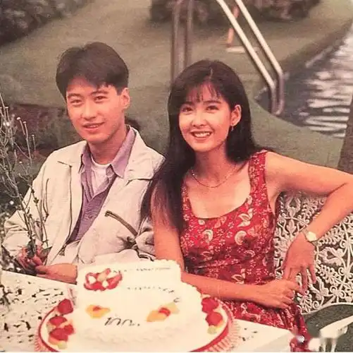 老照片:周慧敏和黎明