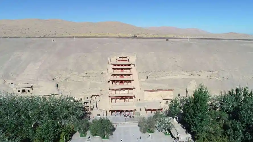 莫高窟治水记敦煌莫高窟致力防洪和饮水升级换代