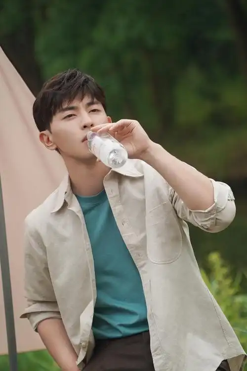 邓伦好帅想见他本人