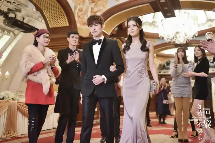 雅玫《如若巴黎》醉酒强吻张翰 悲情哭戏令人动容