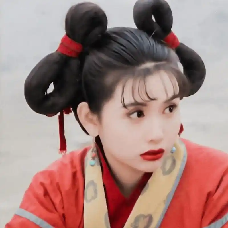 群星齐聚巴黎!郭晶晶风光,贾玲排面大,刘诗诗备受争议