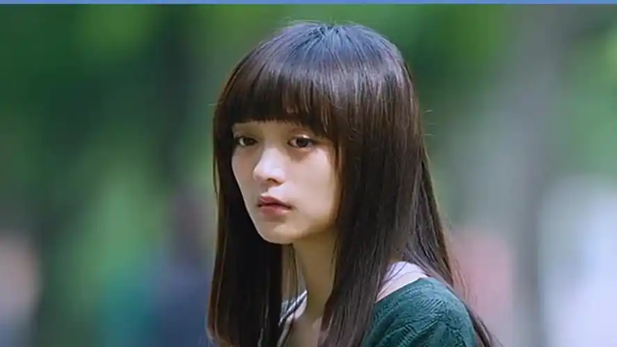 2006年,参演电视剧《那时花开》.