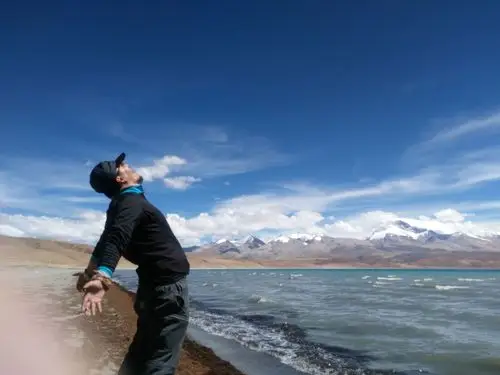 不要害怕错过什么,因为在路上你就已经收获了自由自在的好心情.