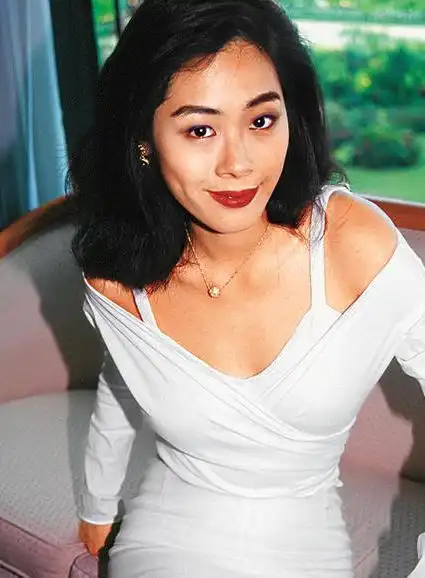 "乐坛妖精"关淑怡:与王菲争高低,未婚生子这锅曾志伟背了12年