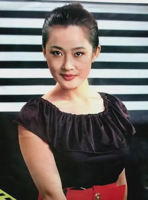 90年代一线女星盖丽丽谁还记得为何消失了