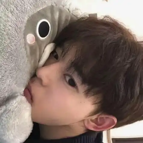 男生头像来自dt小软baby专辑旁观者二转注明