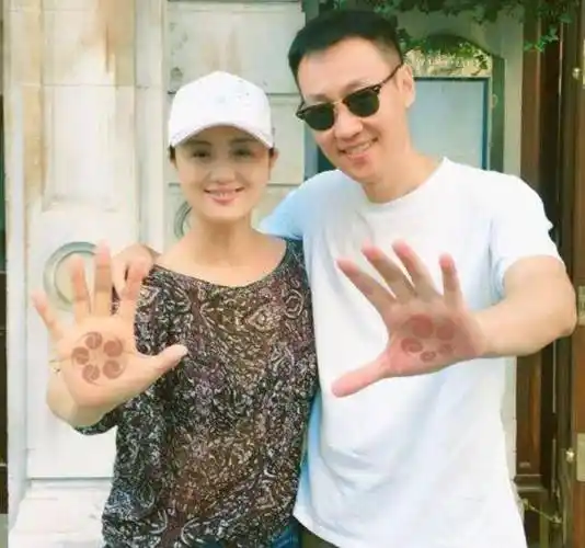 10位爱情干净的"老戏骨",最长65年,最短30年,这才叫榜样_陈道明_妻子