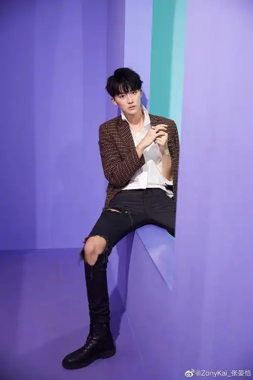 搬运我的安利贴第四弹——我所知道的身高187以上的男秀人