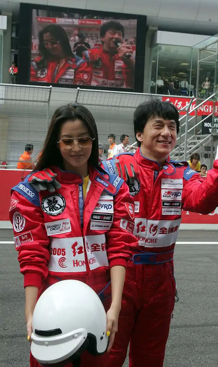 成龙和金喜善的老照片,看见他俩,就想起了那部《神话》!#电影