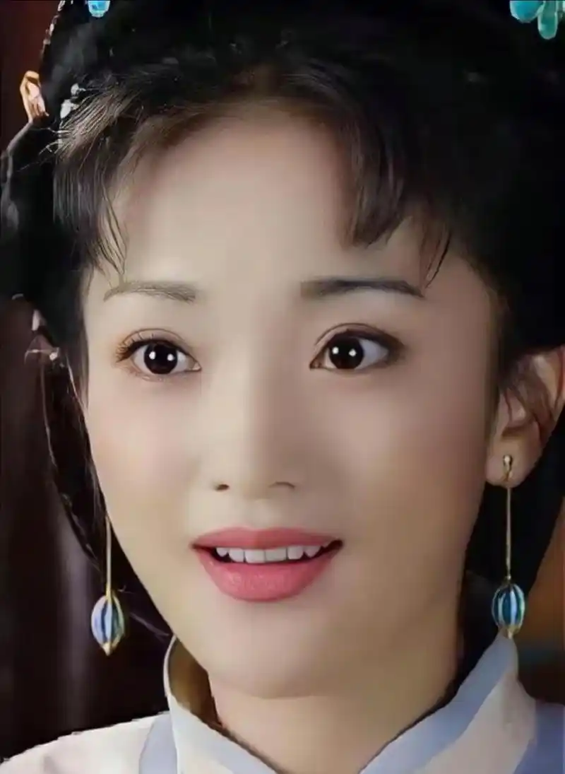 网友:年轻时的周迅真是灵气满满,演技与颜值并存