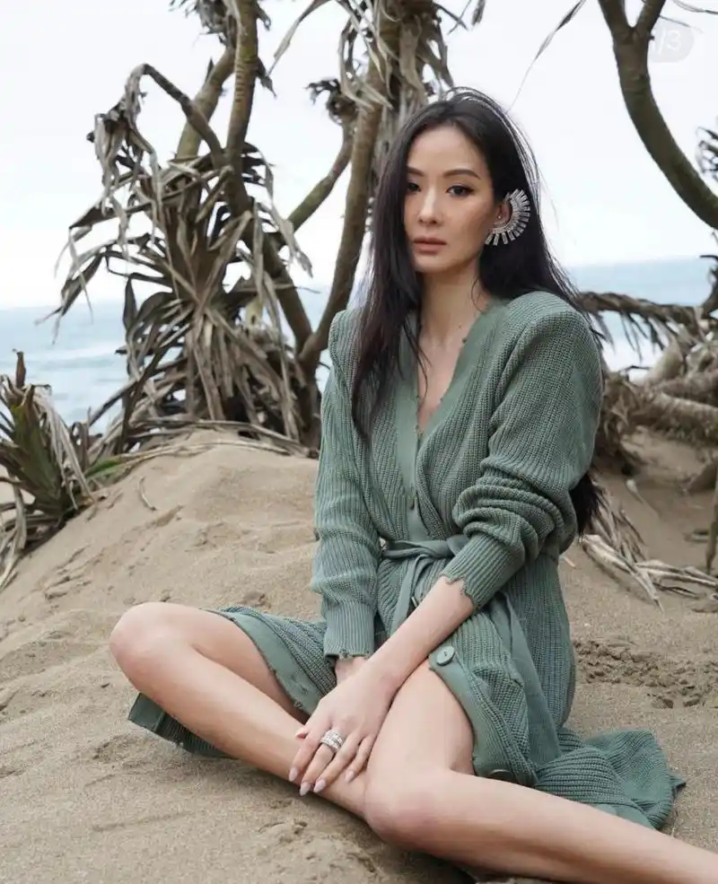 42岁台湾第一名媛孙芸芸晒66岁母亲近照舒淇大赞一家颜值爆表