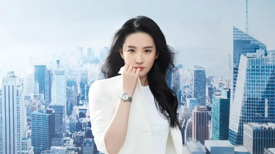 刘亦菲白色西装优雅迷人照片壁纸图片