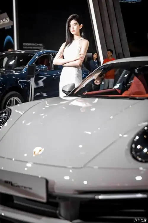 今日帅气车展摄影欣赏豪车美女车模