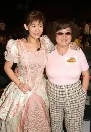 靠沈殿霞上位,孩子8个月出轨,现女儿被疑精神有问题|郑欣宜|官晶华