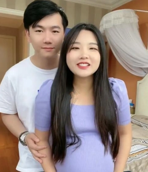 陈三废姐姐陈婷甘愿放弃自己的账号,和弟弟一起做账号,肯定也是为了