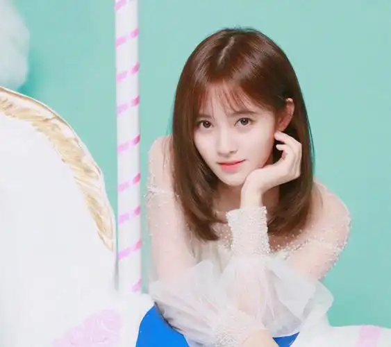 壁纸052819期:当红小花旦,青春靓丽的女星壁纸,喜欢哪只请带走[多图]