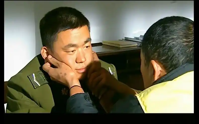 许三多,许百顺两父子对白_哔哩哔哩_bilibili