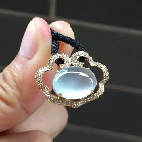 天然翡翠挂件吊坠如意女款镶嵌金镶嵌18k蛋面起光颈饰