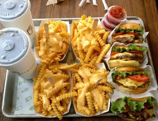美国有多少好吃的攻略_邂逅美国纽约特色美食餐厅shake shack (batter