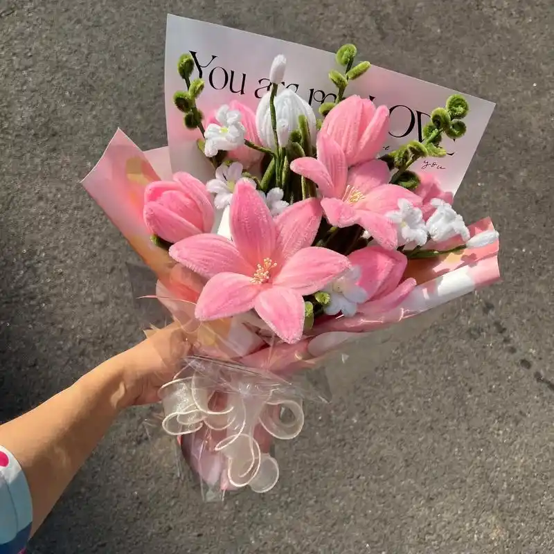 粉色系.#扭扭棒花束 #郁金香 #百合 #手工diy - 抖音