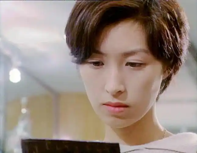 1994年《笑看风云》郭蔼明——黄蕾清新干练,露出耳朵,给人一种女精英