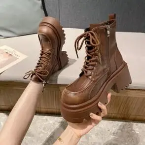 冬季加绒保暖棉靴女ins潮酷机车骑士短靴厚底马丁靴女2023年新款