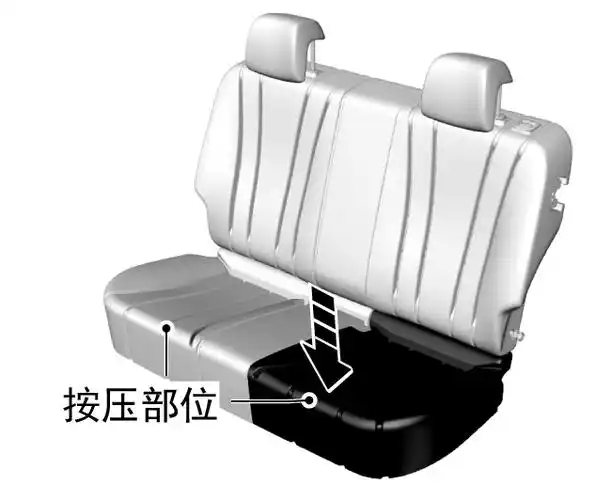 宝骏310后排座椅怎么放倒.png