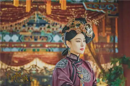 《半妖倾城2》张馨予饰演瑾太妃,为寻找龙珠